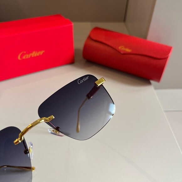 Cartier Women\'s Gold Frame Sunglasses main image 6